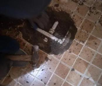 贞丰卫生间漏水维修公司为您分享下卫生间渗水如何处理及注意事项